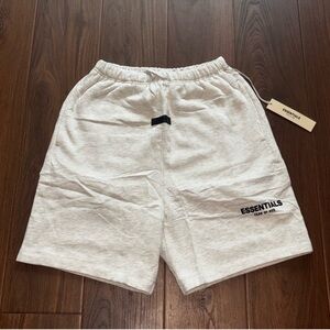 Essentials FEAR OF GOD Light Oatmeal Athletic Shorts size Medium NWT